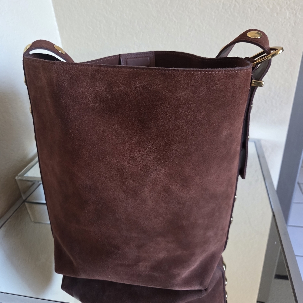 Madewell Essential Bucket Tote Suede - Picture 3 of 11